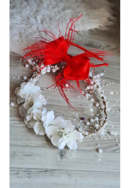 Beyaz Ortanca Incili Lohusa Tacı Ve Kırmızı Tüylü Anne Lohusa Tacı – Taç – Taç – Taç